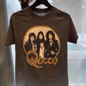 Cotton shirt. Brand new. Will fit a S or an XS.